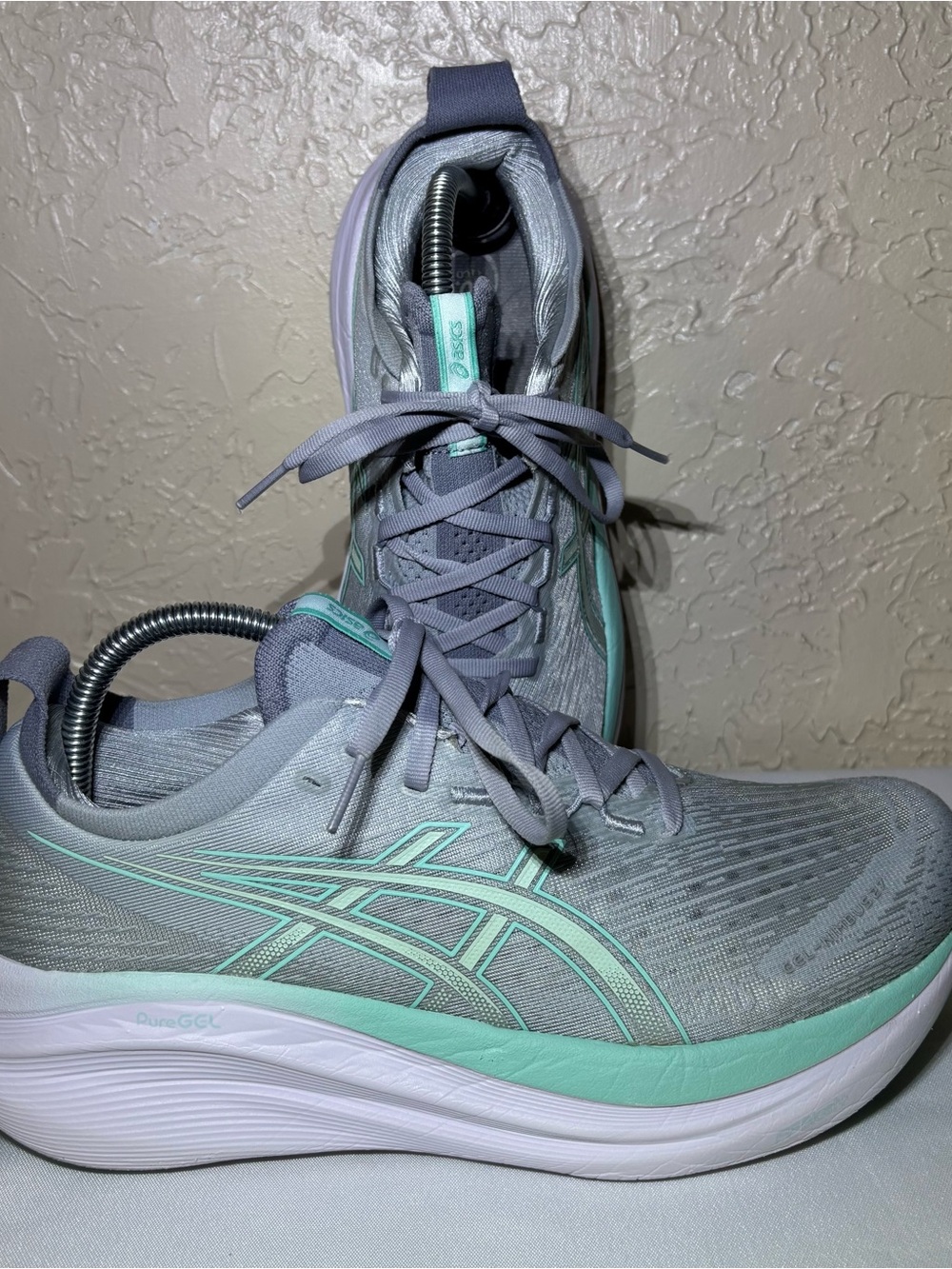 ASICS GEL-Nimbus 27 Shoes Womens Size 10 Piedmont Grey/Illuminate Mint Colorway